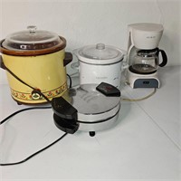 SMALL KITCHEN APPLIANCE LOT