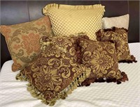 7pc Decorative Throw Pillows