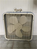 BOX FAN