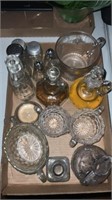 Salt shakers, miscellaneous glassware