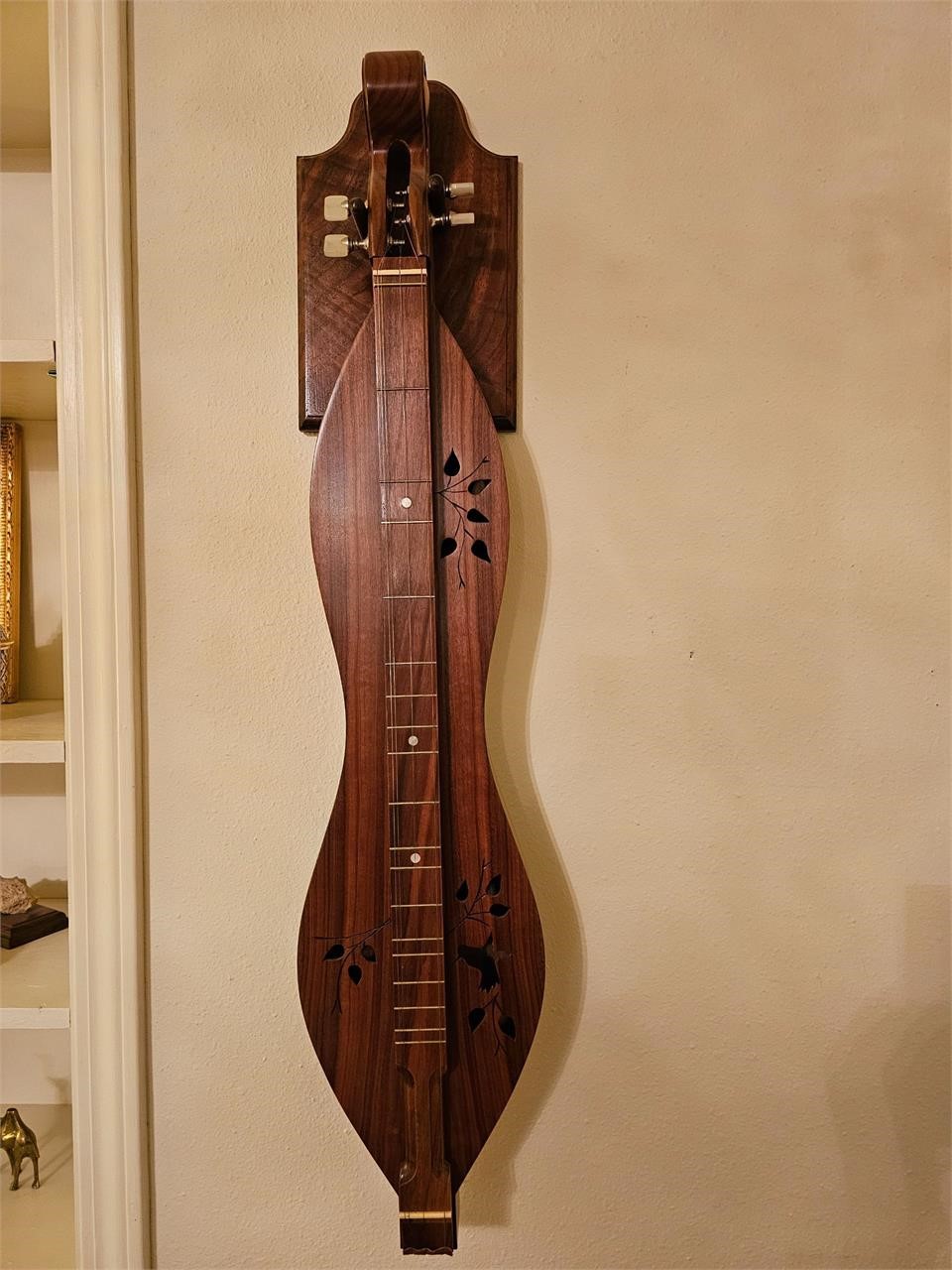 Smoky River Walnut Valley Dulcimer