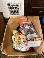 LOT: Dolls