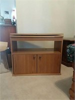TV stand with swivel top