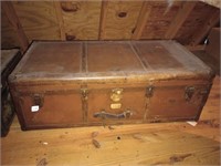Awesome Berth-high wardrobe trunk. Approx 43