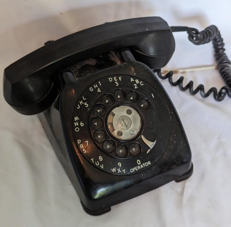 VINTAGE TELEPHONE