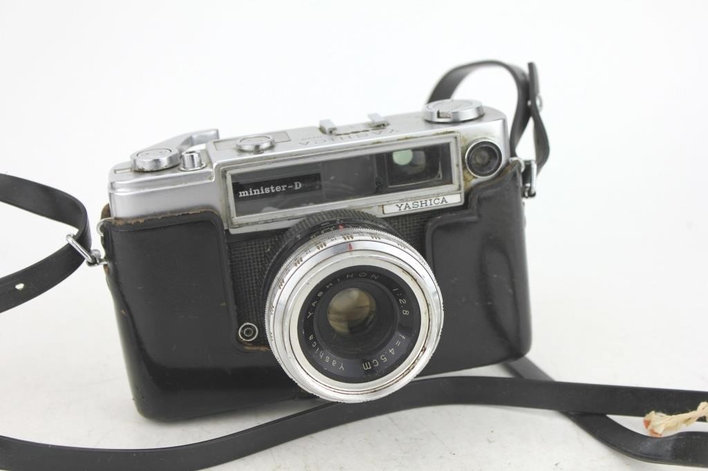 YASHICA MINISTER D 35MM RANGEFINDER CAMERA