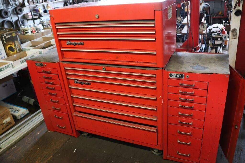 SNAP-ON ROLL CABINET WITH GRAY PRO SIDE BOXES