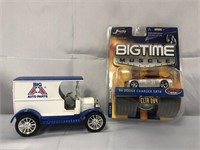 ERTL BIG A AUTO PARTS 1912 DELIVERY CAR LOCKING