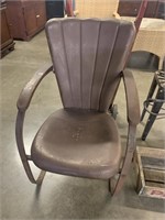 VINTAGE METAL LAWN CHAIR