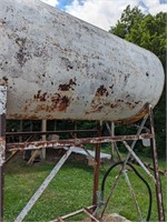 Fuel Tank w/ Stand (200 gallons)