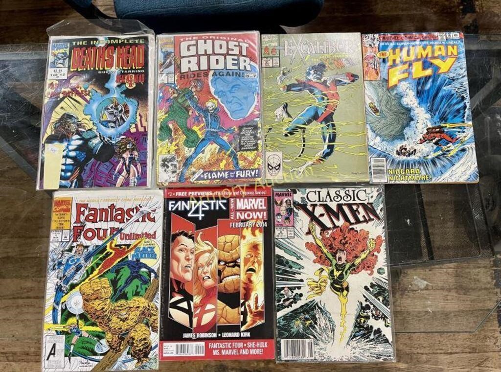 ASSORTMENT OF COMICS