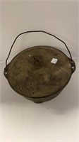 Large cast iron kettle w/ lid