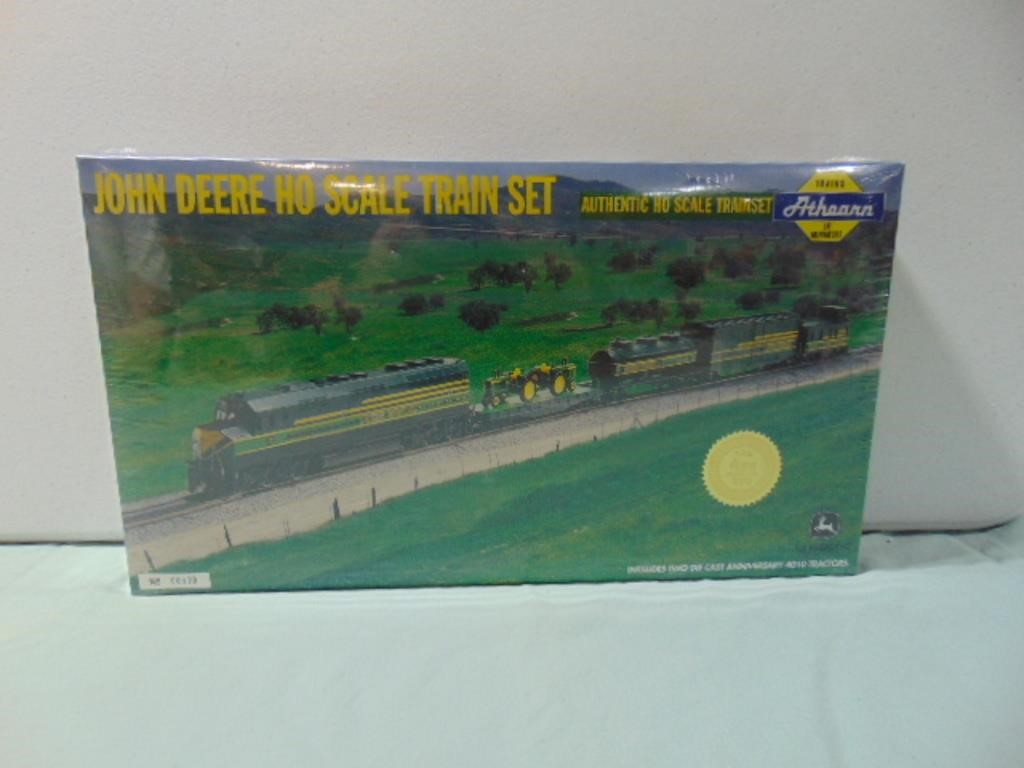 John Deere HO Scale Train Set