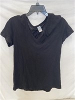 WOMENS BLACK V-NECK SHIRT SIZE M