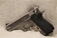 Pistol, Smith  & Wesson,  Model 3906, 9MM