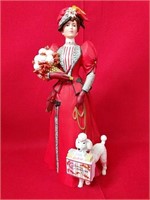 Avon 1997 Mrs. Albee Award Figurine
