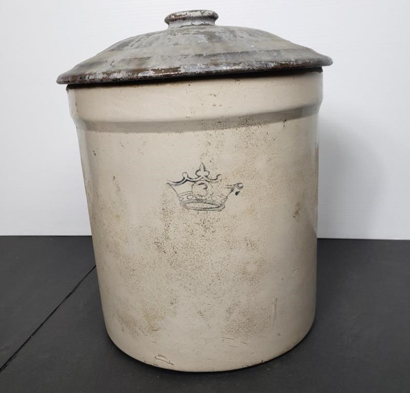 3 GAL CROCK WITH LID