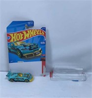 New Damaged Box Hot Wheels Track Ripper