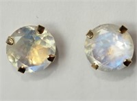 10k Yellow Gold Moonstone (2.20 ct, 7mm) Stud