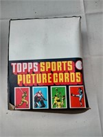 Box of 1988 Topps Baseball 3 Packs