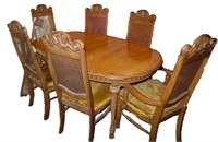 Vintage Dining Table & 6 Chairs **