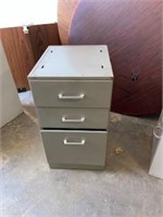 3 Drawer File Cabinet-Like new