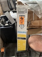 (1) Case of (10) PHILLIPS F32T8 Lamps