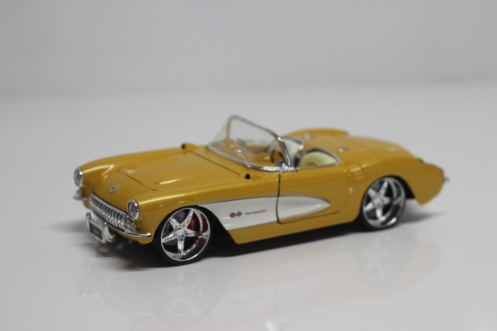 MAISTO CHEVROLET CORVETTE TOY