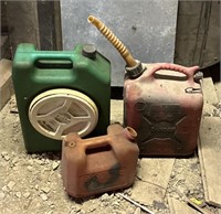 Gas cans/oil can