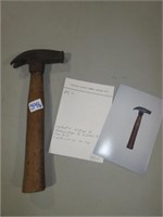 farriers driving hammer