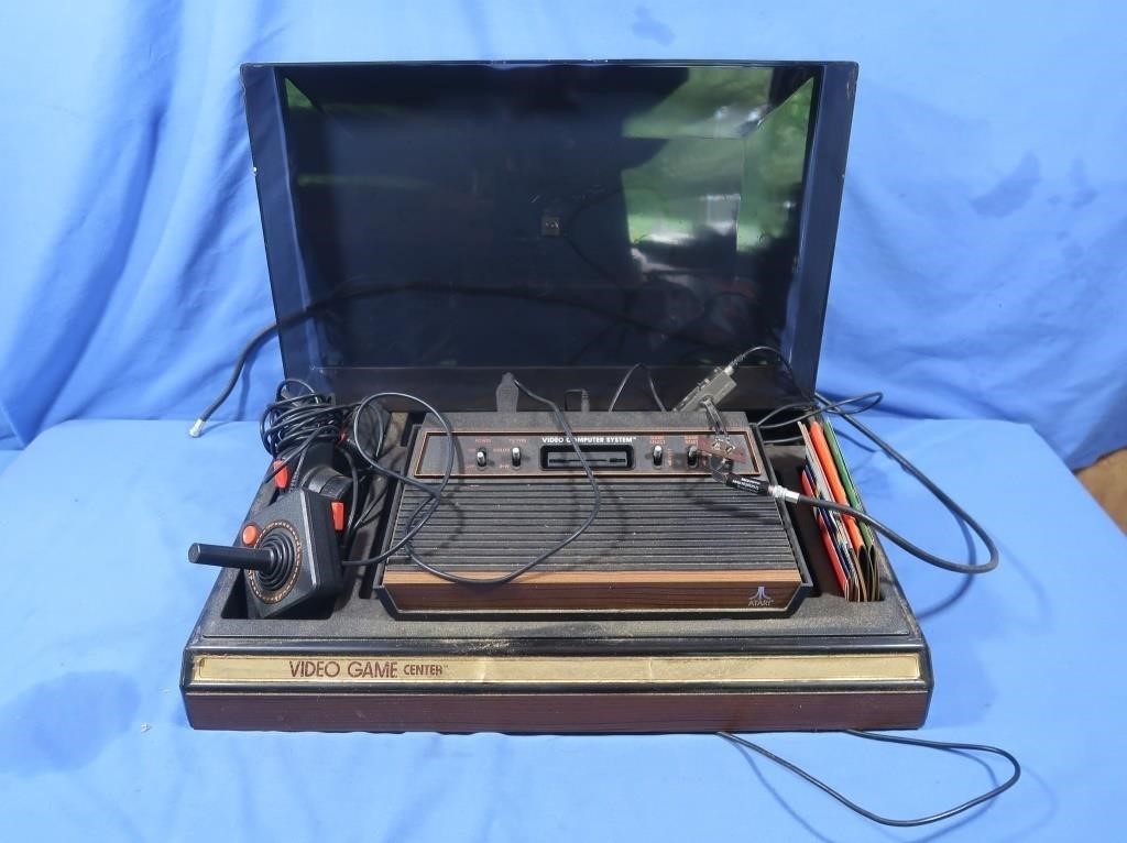Atari Video Game System, Controllers & Game