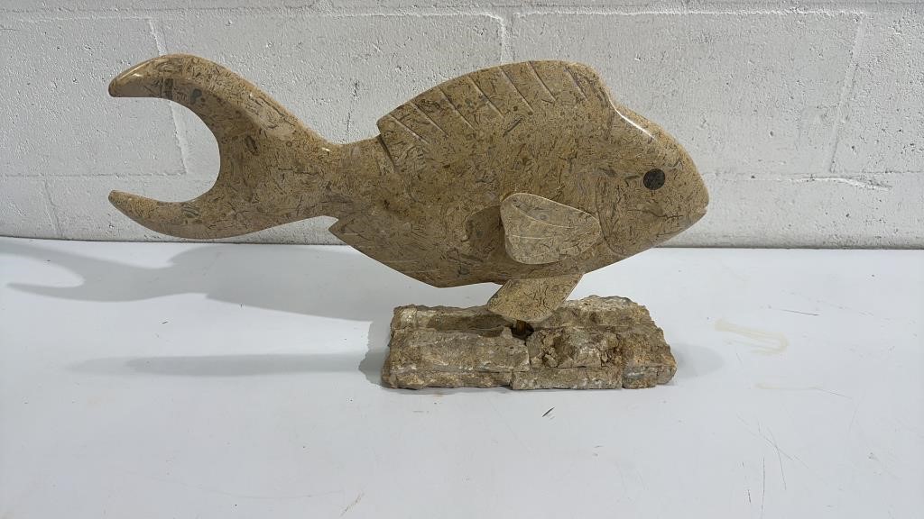 Fish Sculpture - Shell Fossil K16J