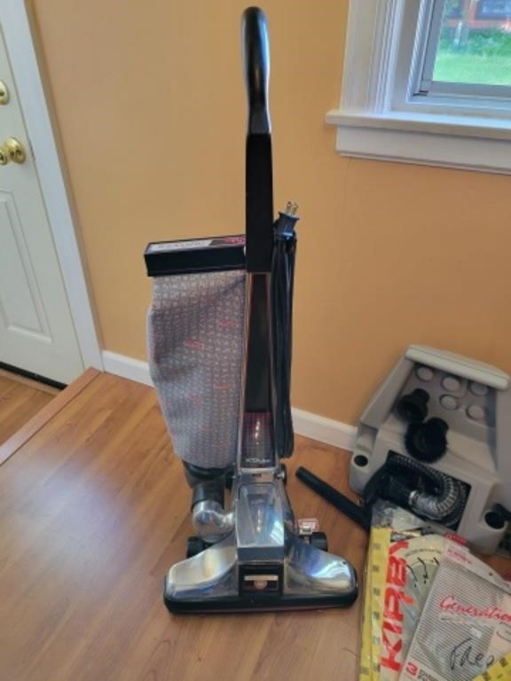 KIRBY HERITAGE II VACUUM W/ ATTATCHMENTS