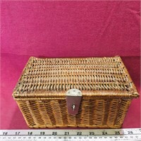 Sewing Basket (Vintage)