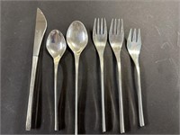 MID CENTURY STERLING SILVER FLATWARE 228g NOTE