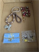 Lot of Jewelry- Bracelets-Pins- Di Charms