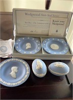 5 Five pieces of Wedgewood, including the Virginia