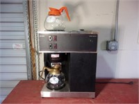 Bunn Coffee Machine with 2 coffee pots