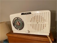 GE Model 65 AM Tube Radio from 1951
