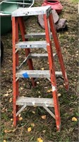 4 ft orange ladder
