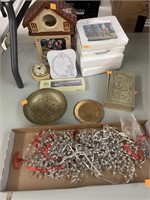 Metal bowl, snowflakes, clock