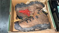 Keen Pyrenees Mid Boot, Size 11 (USED)
