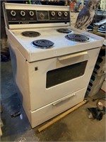 HOTPOINT ELECTRIC STOVE & OVEN