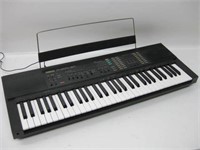 36" Yamaha PSR-31 Electric Keyboard