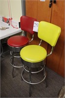 Set of (2) Bar Stools w/Back