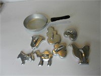 Tiny Vintage Aluminum Skillet and Cookie Cutters