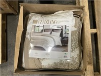 INK + IVY COMFORTER SET, KING ***APPEARS NEW***