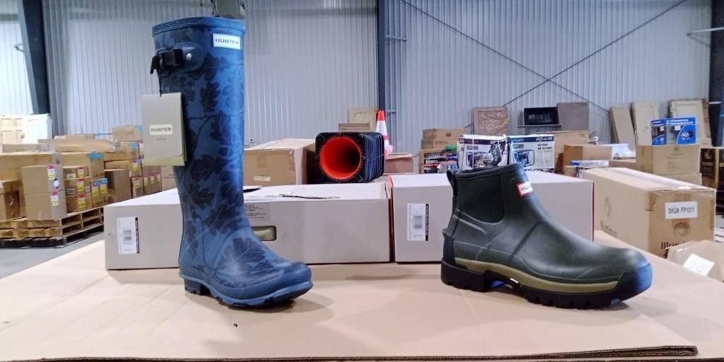 (2) Pairs Womens Hunter Boots