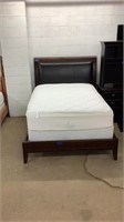 Full size bed frame/mattress