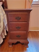 3 DRAWER BEDSIDE CHEST